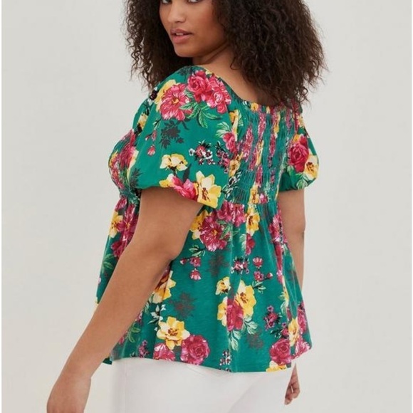 Torrid Babydoll Poplin Smocked Bodice Puff Sleeve Floral Top - Picture 2 of 6